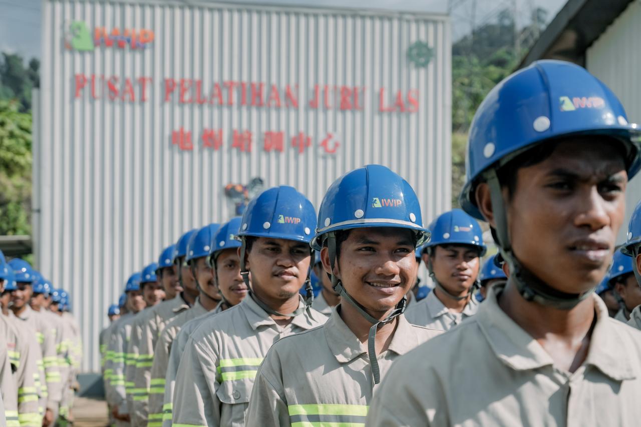 IWIP Raih Golden Leader JMSI Awards atas Komitmen Pengembangan SDM di Maluku Utara